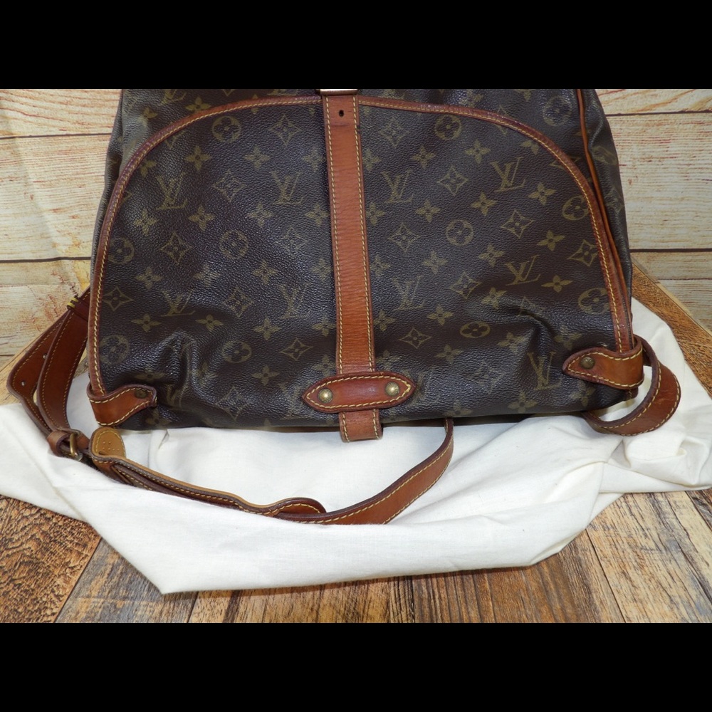 Louis Vuitton Saumur 35 iconic shoulder handbag - Picture 4 of 15